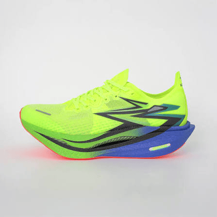 sneakers green colour
